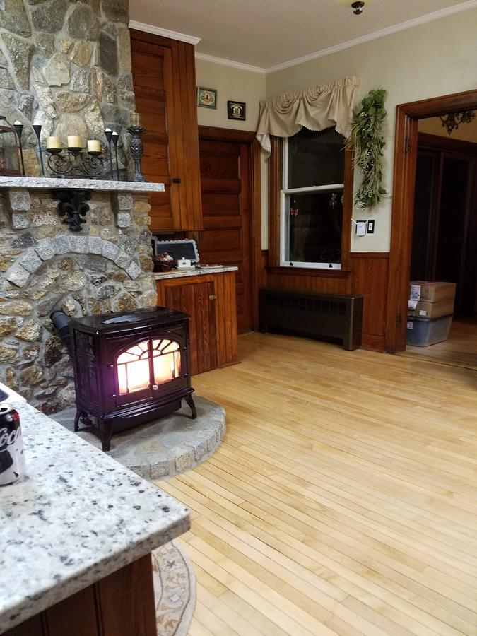 The Perkins House Bed and Breakfast Cornish Exteriör bild