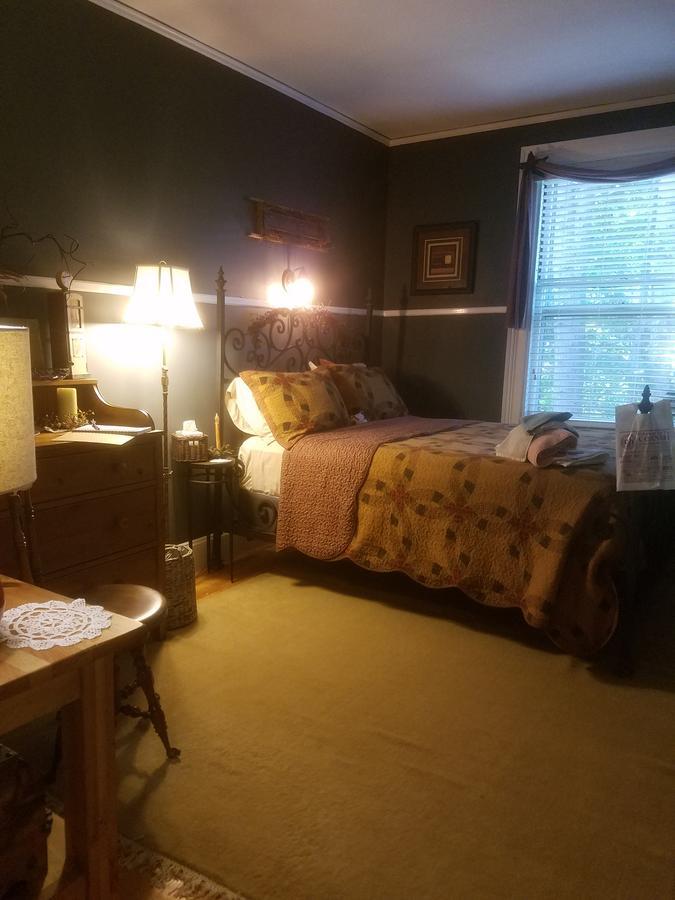 The Perkins House Bed and Breakfast Cornish Exteriör bild