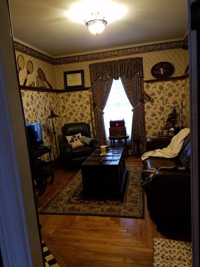 The Perkins House Bed and Breakfast Cornish Exteriör bild
