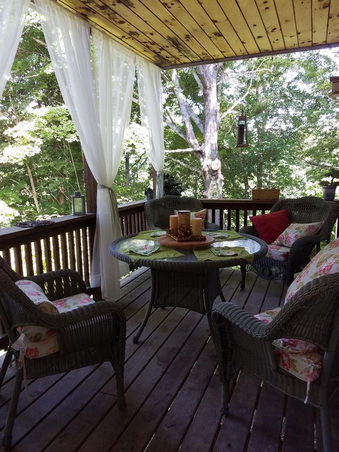 The Perkins House Bed and Breakfast Cornish Exteriör bild